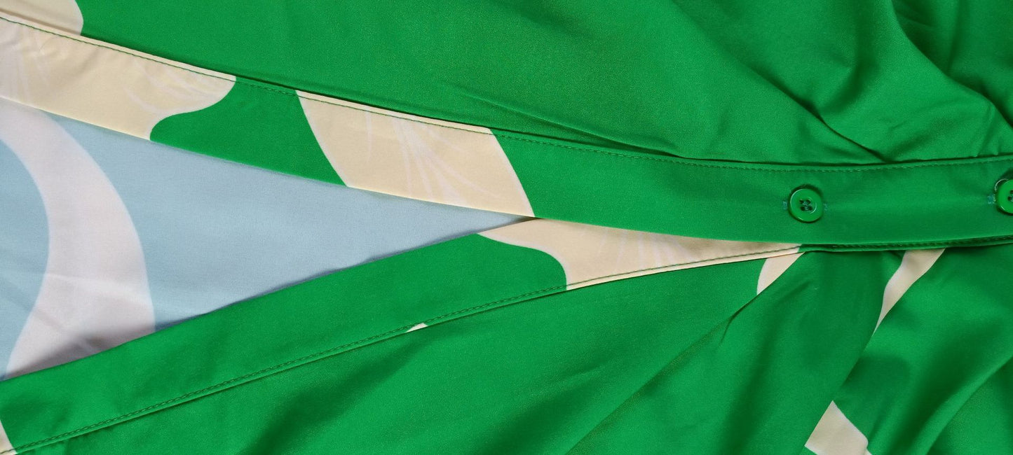 Robe d’été élégante à imprimé tropical